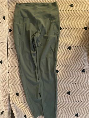 Uniqlo Women's Jeans Olive Tone Straight Leg